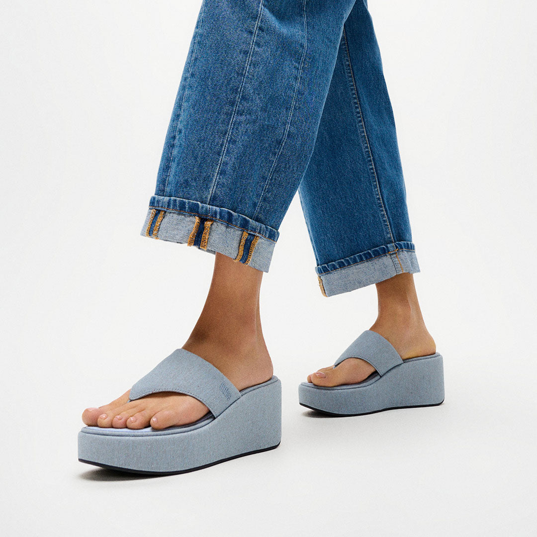 PLATFFORMS DENIM WEDGE TOE-POST SANDALS