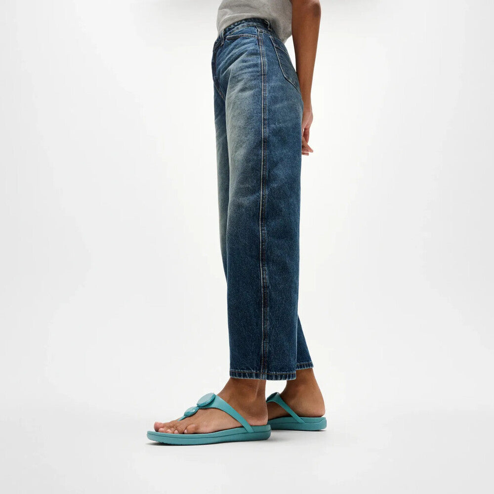 SOLAY GLOSSY-DISC TOE-POST SANDALS