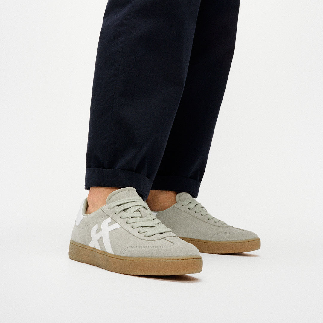 THE DASH MENS T-TOE SUEDE SNEAKERS