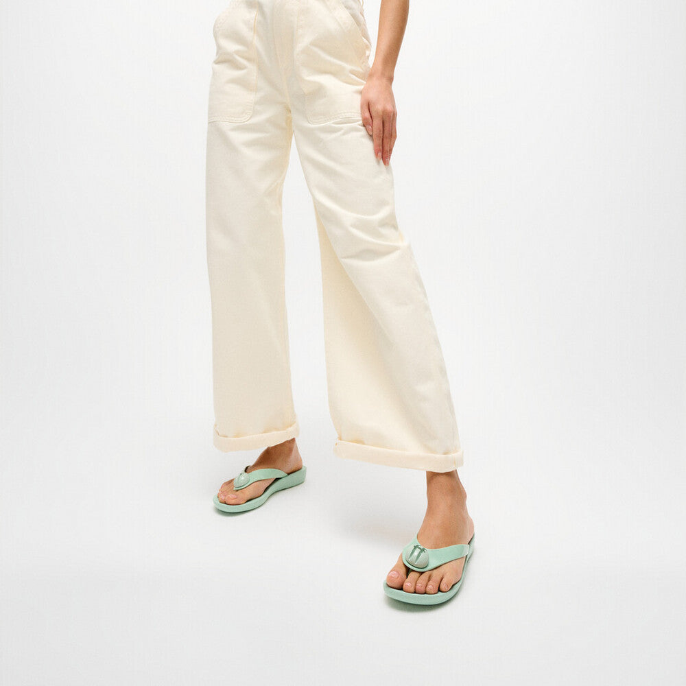 iQUSHION GLOSSY-BUTTON
