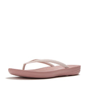 IQUSHION x PANTONE FLIP FLOP - SOLID