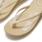 IQUSHION x PANTONE FLIP FLOP - SOLID