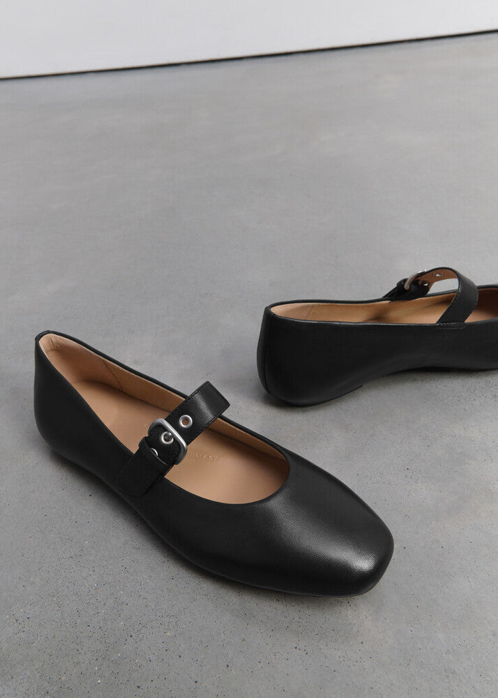 DELICATOSOFT LEATHER MARY JANES - BLACK (E3D-090)