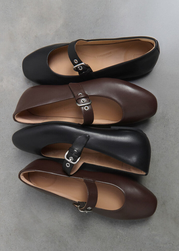 DELICATOSOFT LEATHER MARY JANES - BLACK (E3D-090)