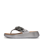 F-MODE BEADED-CHAIN LEATHER TOE-POST SANDALS