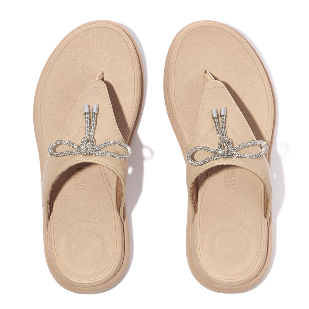F-MODE-GO-CRYSTAL-BOW-QUILTED-TOE-POST-SANDALS-CLASSIC-BEIGE_E1N-B41_1.jpg