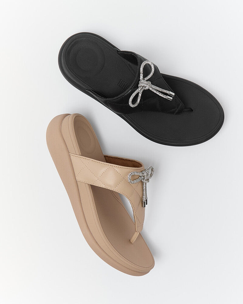 F-MODE GO CRYSTAL-BOW QUILTED TOE-POST SANDALS - ALL BLACK (E1N-090)