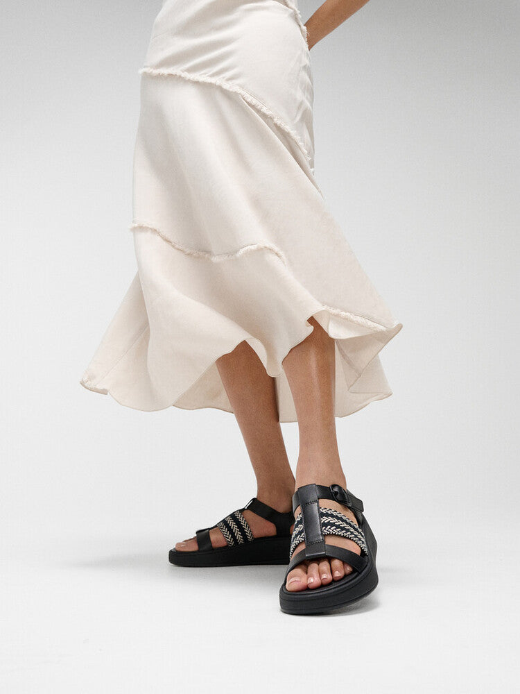 F-MODE V-WEAVE/LEATHER FISHERMAN SANDALS -BLACK MIX (E4V-231)