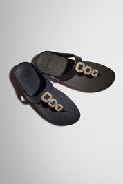 FINO CRYSTAL-CHAIN LEATHER TOE-POST SANDALS - BLACK(HX2-001)