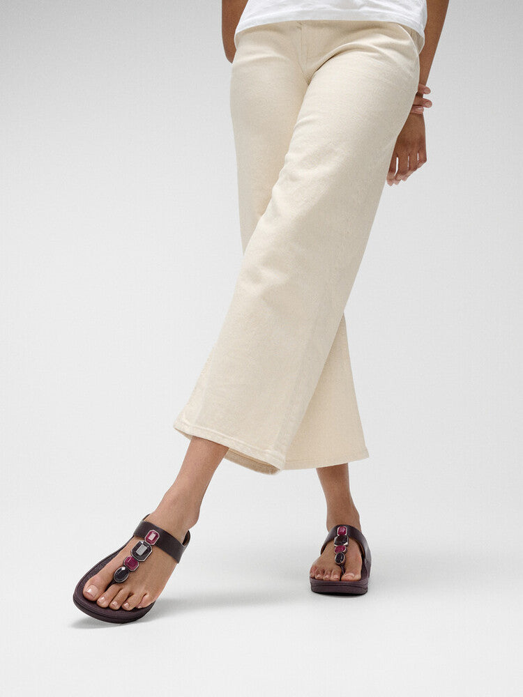 FINO MULTI-STONE LEATHER TOE-POST SANDALS- PLUMBERRY