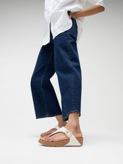 LULU CRYSTAL-BUCKLE LEATHER TOE-POST SANDALS
