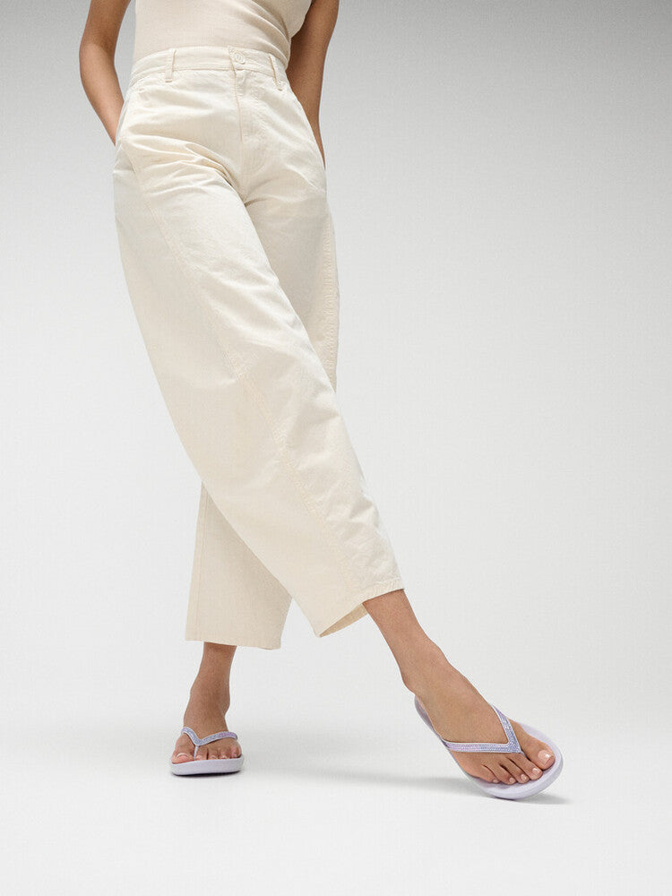 iQUSHION OMBRÉ-SPARKLE FLIP-FLOPS