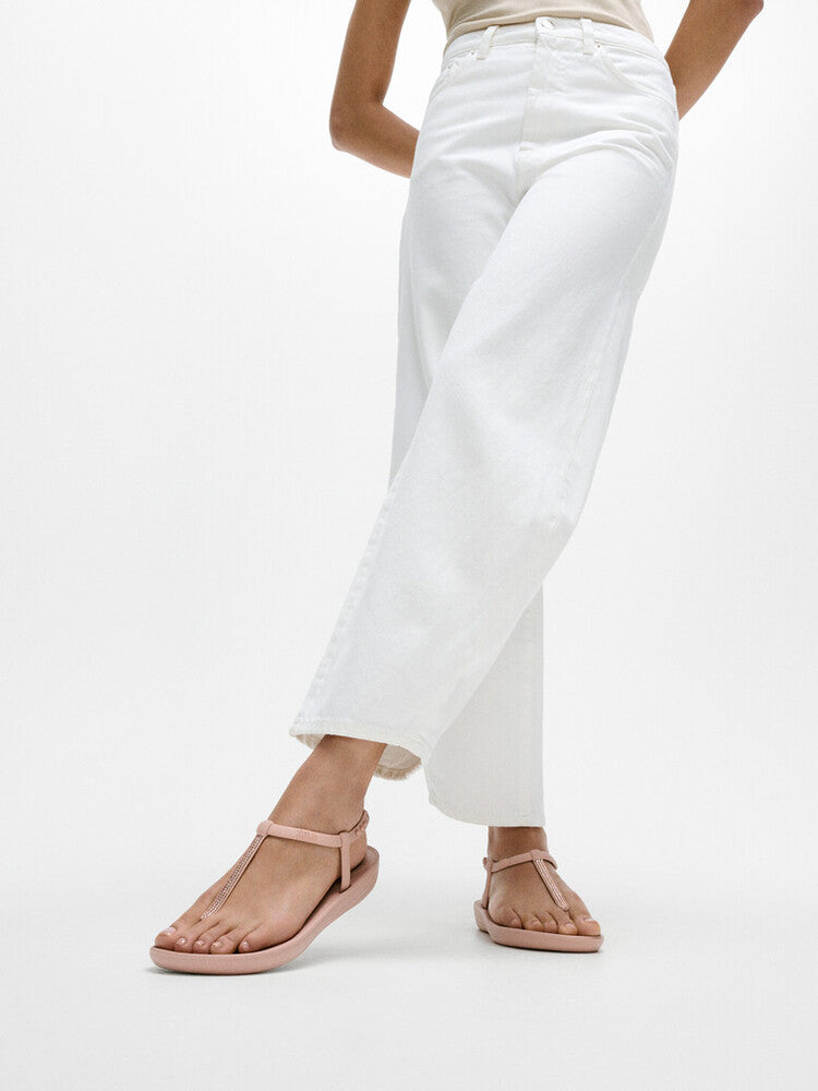 iQUSHION SPLASH SPARKLE T-BAR SANDALS - CLASSIC BEIGE (JD7-B41)