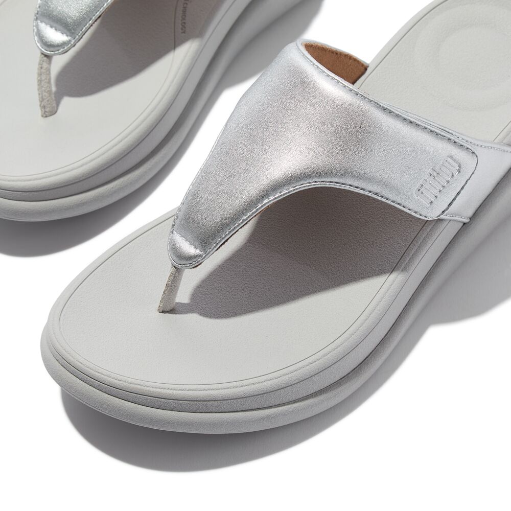 F-MODE GO ADJUSTABLE FLATFORM TOE-POST SANDALS