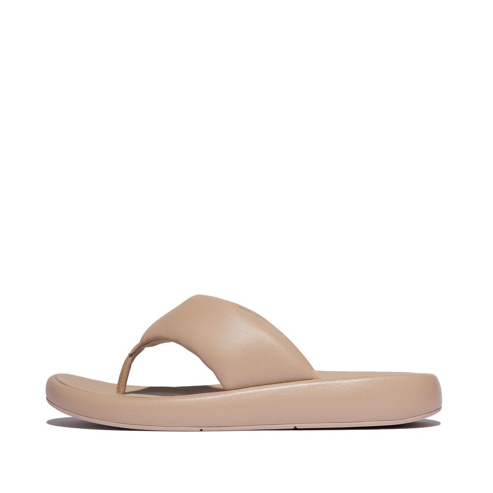 IQUSHION D-LUXE PADDED LEATHER TOE-POST SANDALS