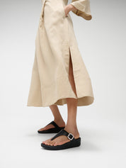 LULU CRYSTAL-BUCKLE LEATHER TOE-POST SANDALS - ALL BLACK