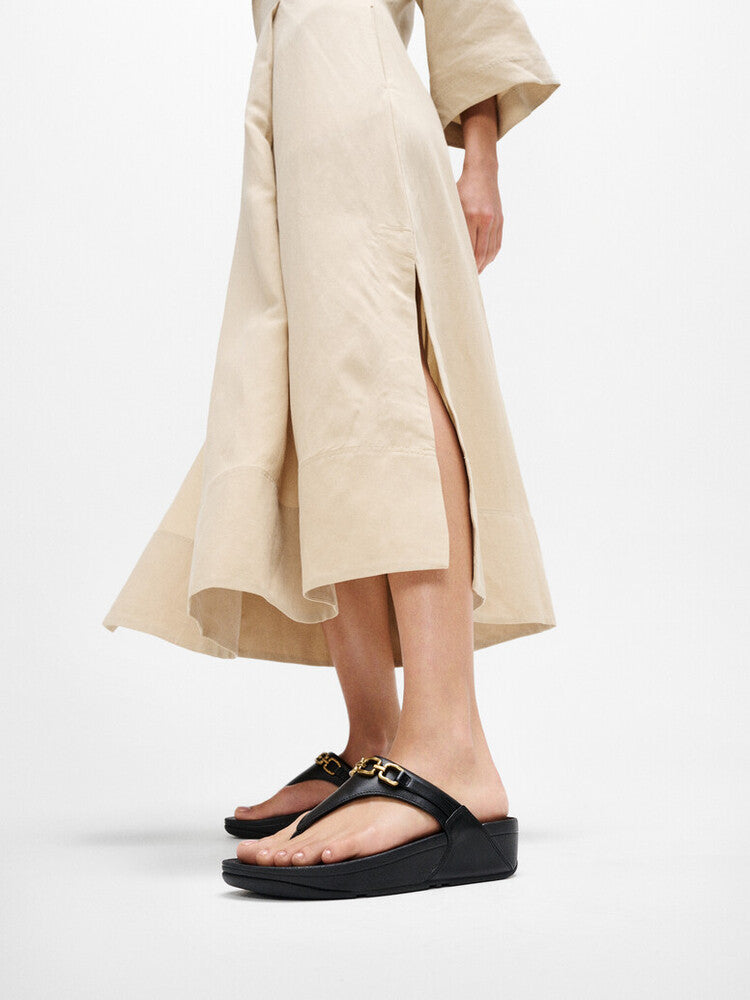 LULU SQUARE-CHAIN LEATHER TOE-POST SANDALS - BLACK (E1I-001)