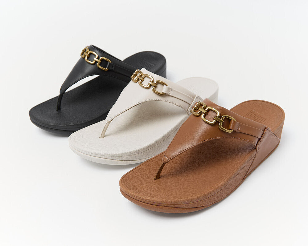 LULU-SQUARE-CHAIN-LEATHER-TOE-POST-SANDALS_E1I-001_E1I-A99_E1I-C15_GROUP-STYLISED_2.jpg