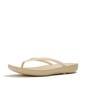 IQUSHION x PANTONE FLIP FLOP - SOLID