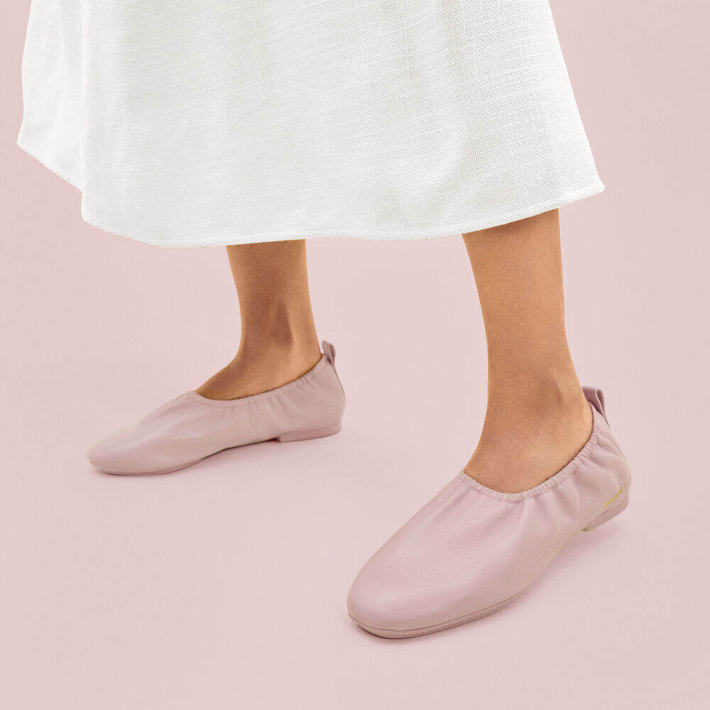 DELICATO x PANTONE SOFT LEATHER BALLERINAS