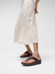 LULU SQUARE-CHAIN LEATHER TOE-POST SANDALS