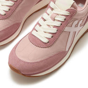 RETRO-Q x PANTONE SNEAKER