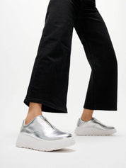 F-MODE LEATHER LACESS SNEAKERS